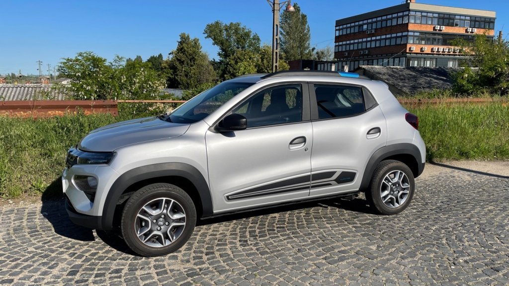 dacia_spring_oldalrol_2