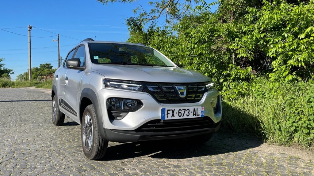 dacia_spring_elolrol